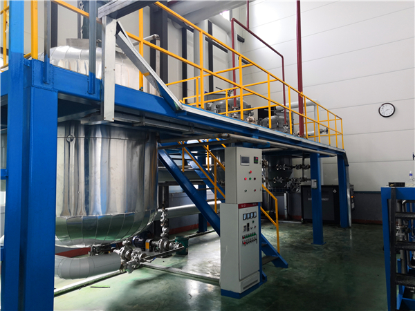 電加熱導(dǎo)熱油爐的優(yōu)勢(shì)，做清潔能源的老板注意看