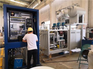 為什么電加熱導(dǎo)熱油爐首先運(yùn)行泵浦？